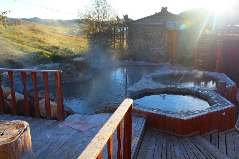 Tsenkher hot spring